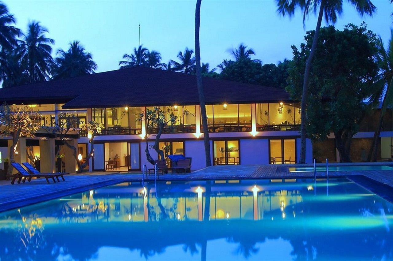 Avani Kalutara Resort Exterior photo