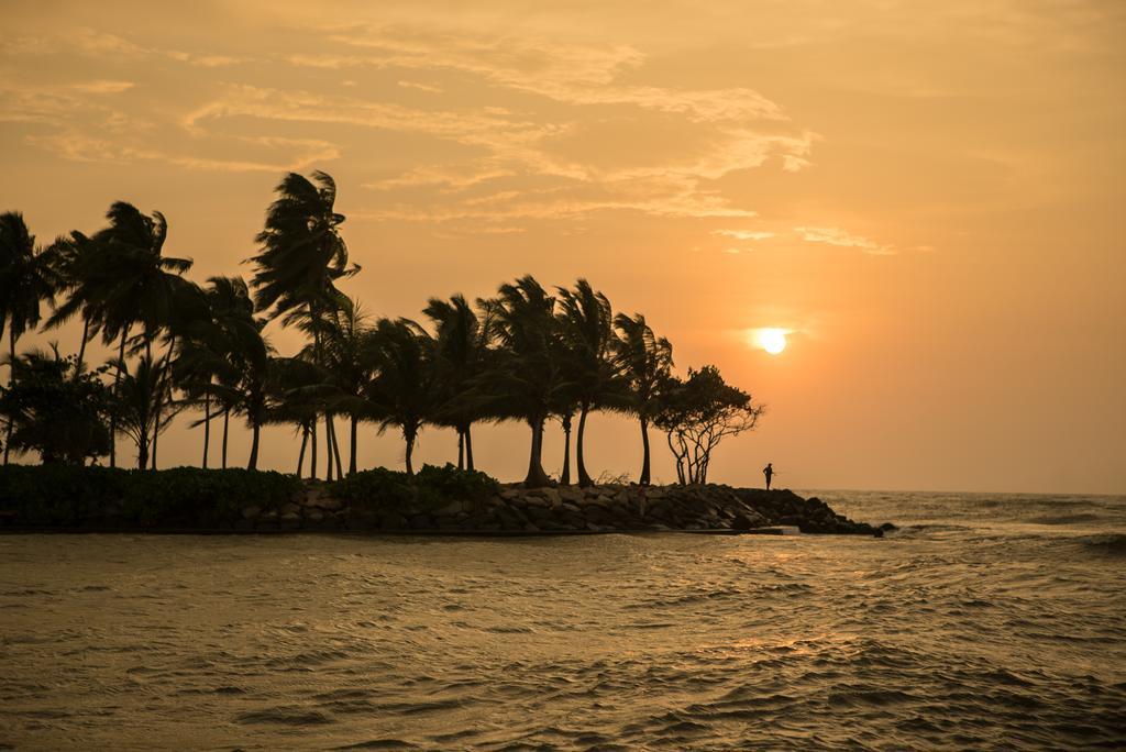 Avani Kalutara Resort Exterior photo