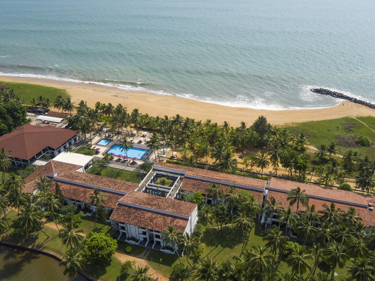 Avani Kalutara Resort Exterior photo