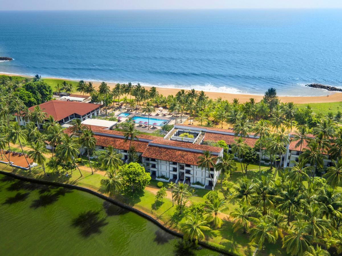 Avani Kalutara Resort Exterior photo